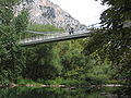 Ponte sospeso che porta al monastero