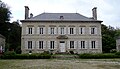 L'actuel manoir de la Coudraie (début XIXe siècle) : vue extérieure d'ensemble (façade avant).