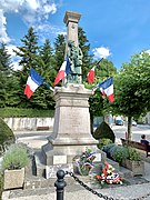 Monument-aux-morts-Clairvaux-les-Lacs-Jura-byRundvald.jpg