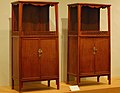 Deux commodes hautes en bois huanghuali, XVIIe siècle. Honolulu Academy of Arts.