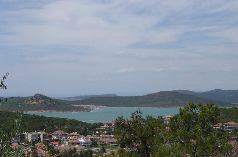 File:Ayvalık01.JPG