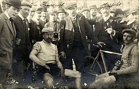 Wielrenners van Cyrille van Hauwaert (winnaar tweede Milaan-San Remo, 1908) en Jules Masselis, SFA003002662.jpg