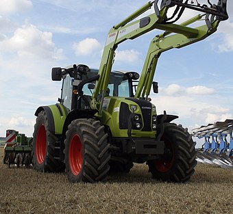 Claas Arion 440