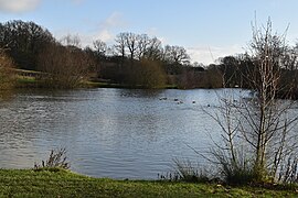 Lake, Water End Farm - geograph.org.uk - 6888993.jpg