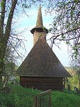 Biserica de lemn „Sfântul Dumitru" (monument istoric)