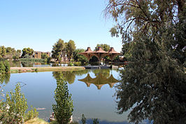 Westkant van het Central Park in California City