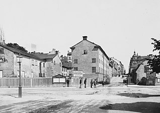 Veterinärinrättningens tidigare byggnader vid Grevgatan, vy från Strandvägen, 1890-tal.