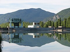 Centrale hydroélectrique de Brégnier-Cordon en 2009.