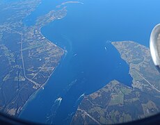 Canal de Chacao, desde un avión. Región de Los Lagos. Chile.jpg