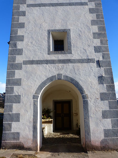 File:Pfarrkirche Gaisberg Westturm.JPG