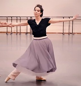 Diana Vishneva ariketak egiten, 2017