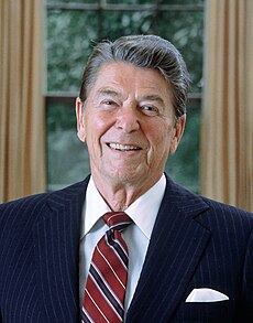 Oficiala portreto de Ronald Reagan en 1985