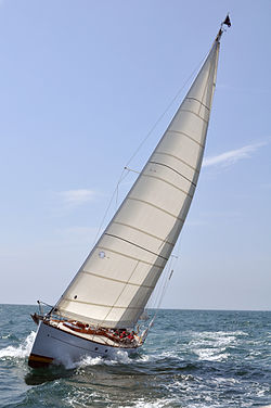 Sailing yacht