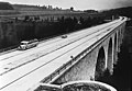 Historische foto van de Saalebrücke met de Reichsautobahn (tegenwoordig A9) bij Hirschberg. (1936)