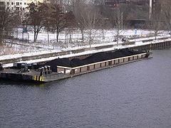 en:Barge loaded with coal