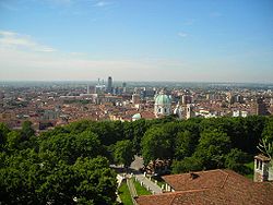 Panorama di Brescia dal castello.