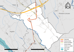 Carte en couleur présentant le réseau hydrographique de la commune