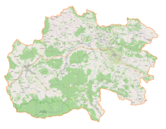 Mapa konturowa powiatu limanowskiego, u góry nieco na lewo znajduje się punkt z opisem „Szczyrzyc”