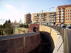 Canal de Isabel II - panoramio.jpg