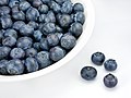 Thumbnail for File:Dish of blueberries.jpg