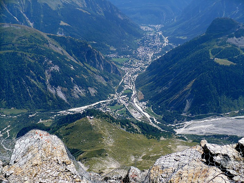 File:Courmayeur 001.JPG