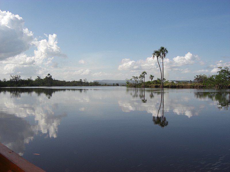 File:Canaima-Venezuela06.JPG