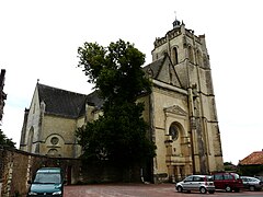 La collégiale Saint-Maurice.