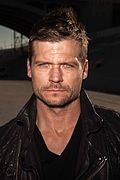 Bailey Chase interprète Beckett Scott