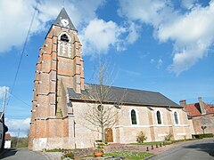 L'église Saint-Pierre, côté sud.