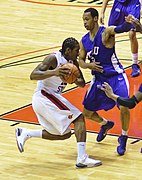 Kawhi Leonard SDSU Aztecs (5420498617).jpg