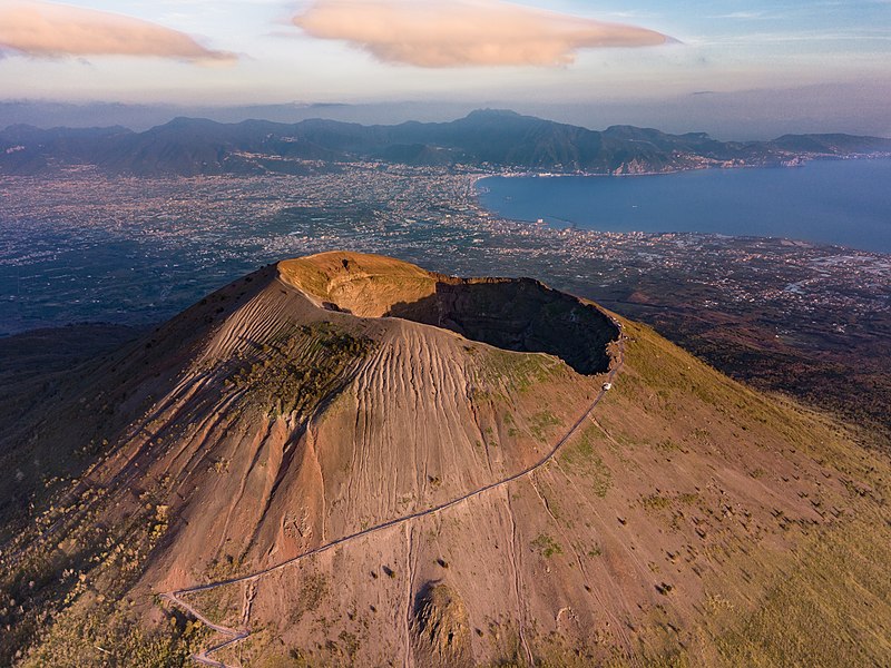 File:Parco nazionale vesuvio.jpg