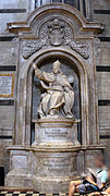 Monumento a Pio III di Pietro Balestra