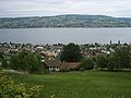 Blick vom Aussichtspunkt Aebnet auf den Pfannenstil; unten Restaurant zur Frohen Aussicht, ehemals Lotterete