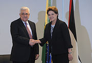 Dilma Rousseff com o presidente da Autoridade Nacional Palestina, Mahmoud Abbas.