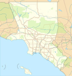 Mapa konturowa metropolii Los Angeles, blisko centrum na lewo znajduje się punkt z opisem „Pacific Palisades”