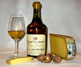 Comté und Vin Jaune (gelber Wein) aus dem Jura