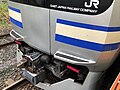 1次車,量産先行車。前面下部のステップの形状が異なる。