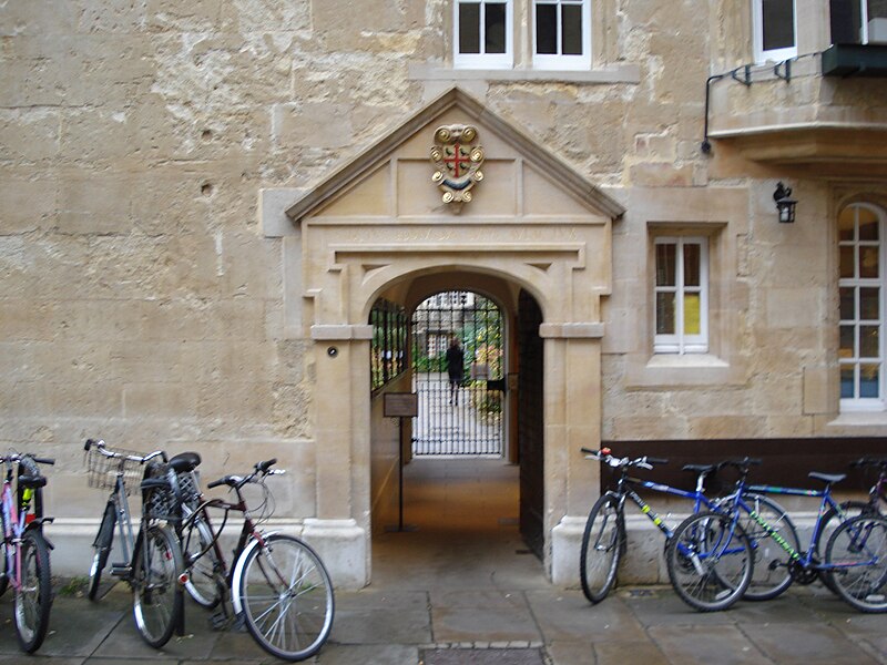 File:St Edmund Hall gate.JPG