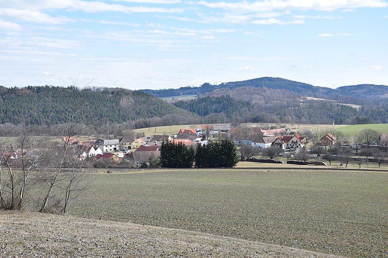 File:View of Plešovice 01.jpg