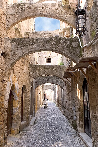 File:Arches in Rhodes.jpg