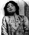 Arménienne vendue comme esclave dans l'Empire ottoman (après avoir été tatouée — d'une croix — de force par des Turcs), NY Times, 1915.