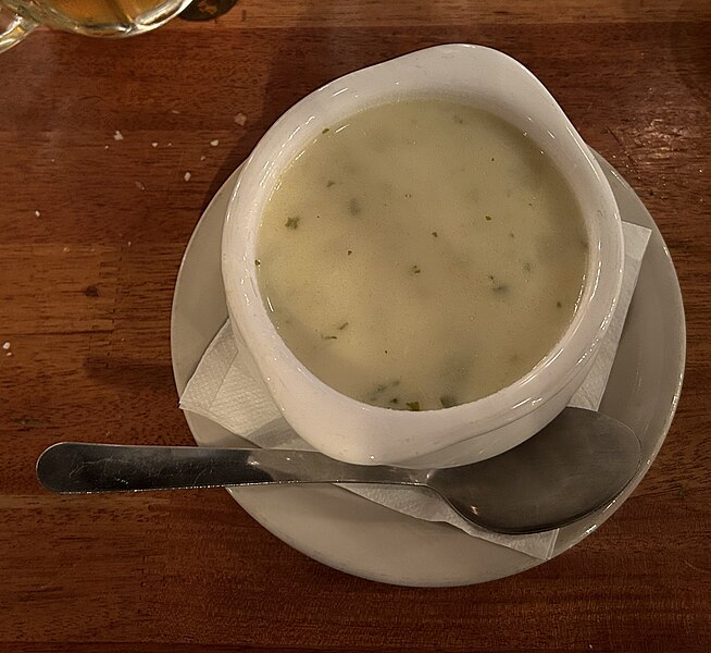 File:Knoephla Soup.jpg