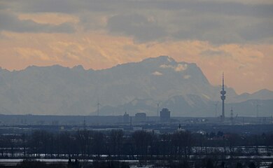 Ausblick bei Fernsicht (Zugspitze im Süden)