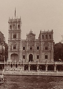 Royal Pavilion of Spain by José Urioste Velada