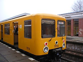 EIII-Wagen 1914 am U-Bahnhof Biesdorf-Süd