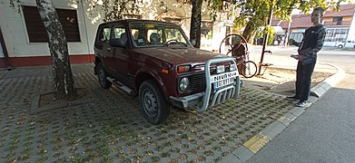 Lada Niva 7.jpg