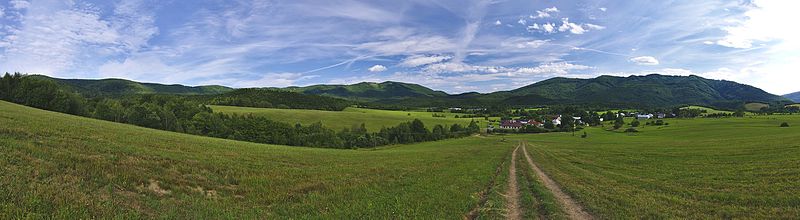 Panoramatický pohľad na obec od severu