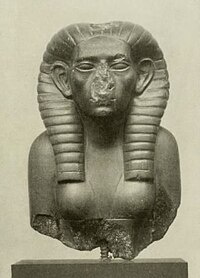 Foto van beeld van koningin Neferoesobek (1914), verloren gegaan tijdens de Tweede Wereldoorlog, Ägyptisches Museum Berlin