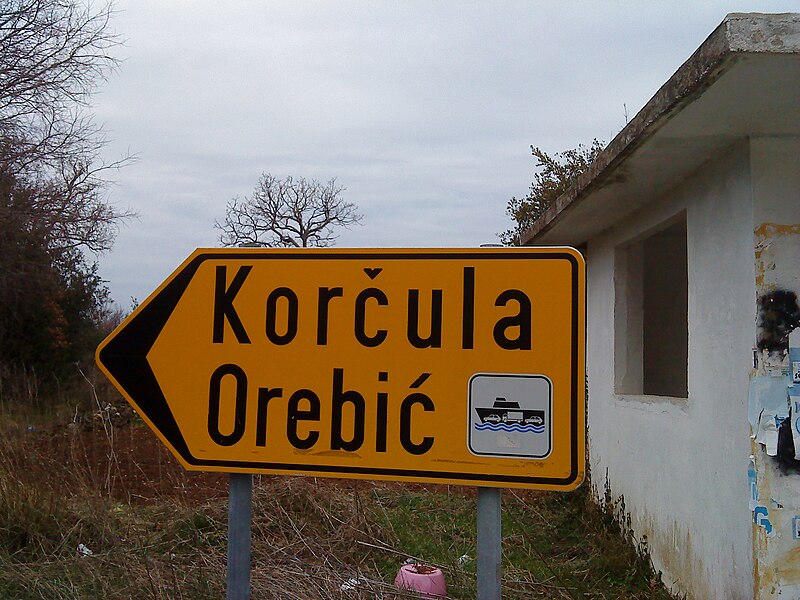 File:Skretanje za Korčulu i Orebić u Pijavičinom03059.JPG