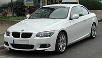 Facelift-mallin BMW 320d Cabriolet.